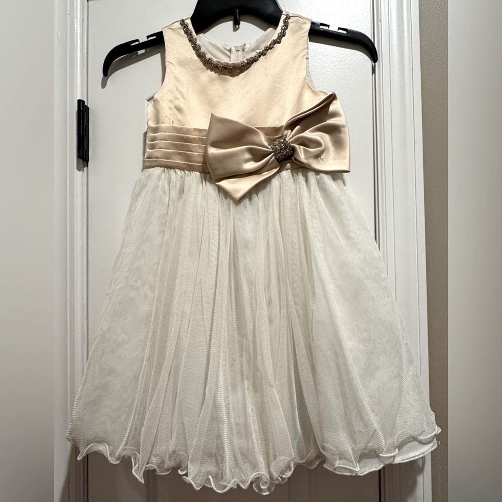 Girls formal dress size 5